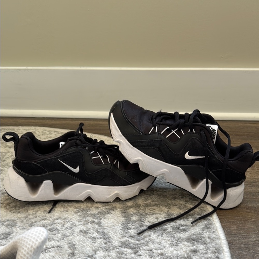 Nike Black and White Athletic Shoes